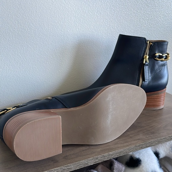 TALBOTS Chic ANKLE BOOT VIA CHAINLINK VACHETTA SIZE 7M Blue Leather superior - Picture 7 of 10